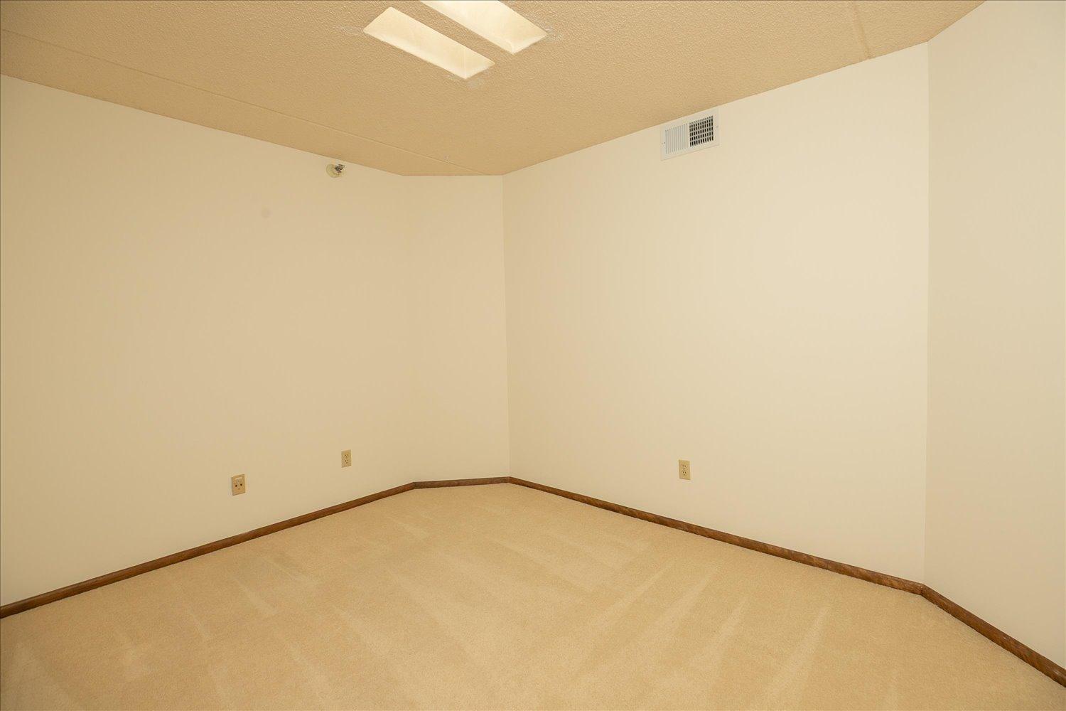 600 4th Street Southwest, Unit 605 Rochester, MN 55902 - Photo 15 of 37