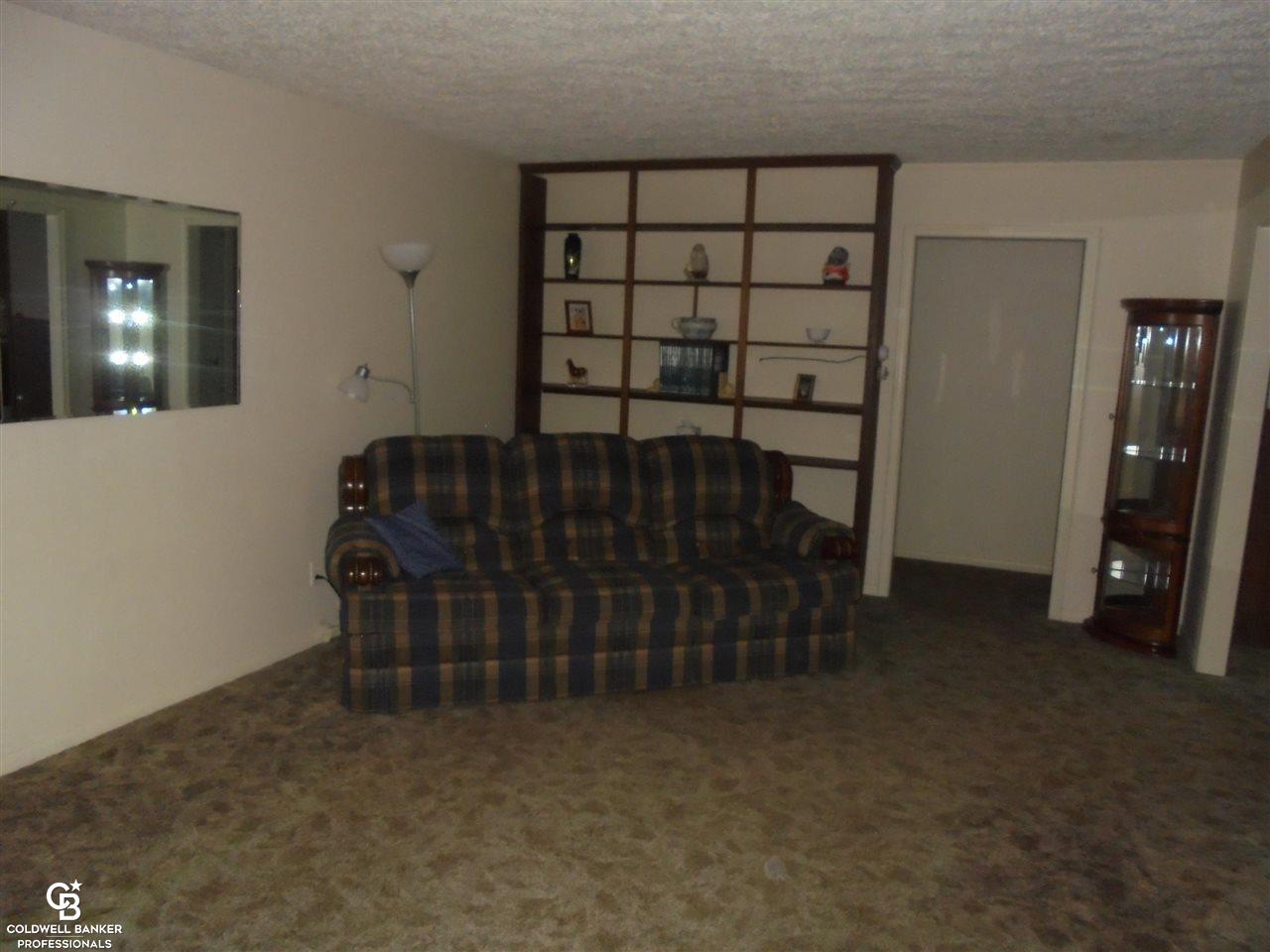 4740 Howland Road Almont, MI 48003 - Photo 14 of 51 50055783-13.JPG