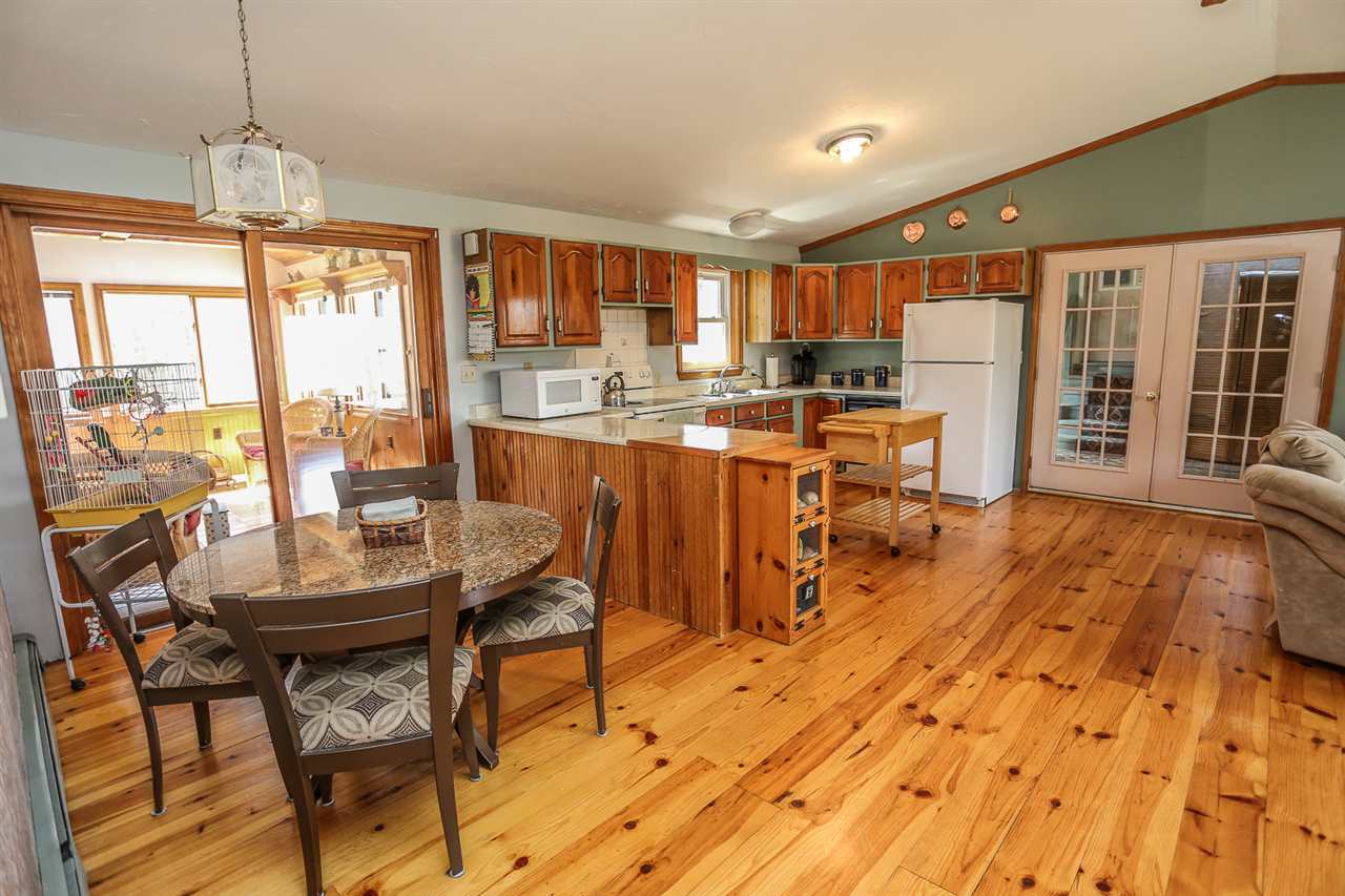 7334 Currier Road Loudon, NH 03307 - Photo 2 of 40