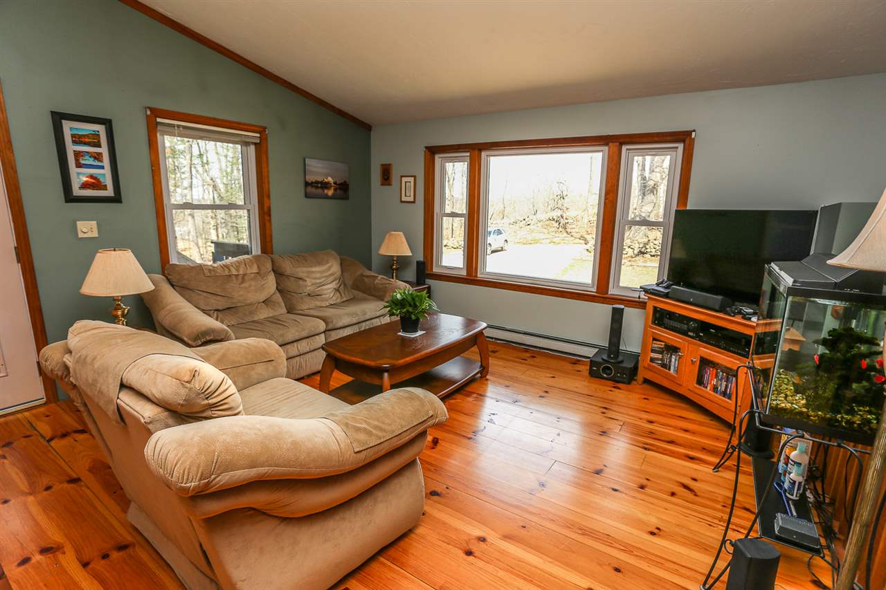 7334 Currier Road Loudon, NH 03307 - Photo 8 of 40