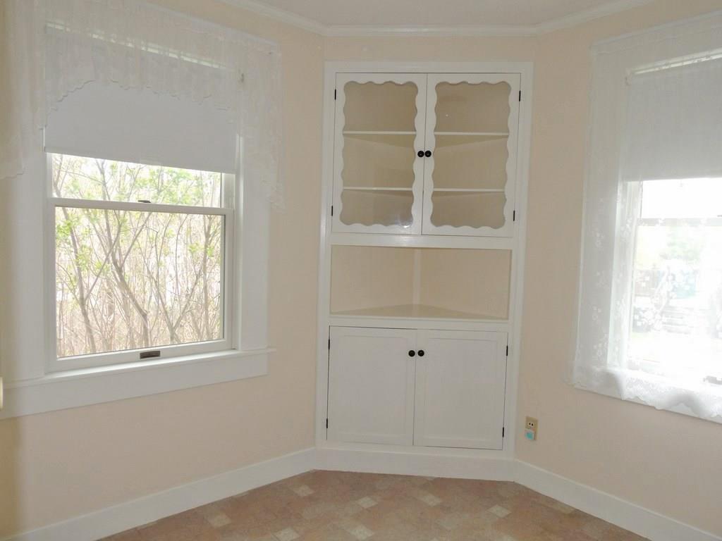 286 Maple Street Bangor, ME 04401 - Photo 14 of 35 Formal dining room...can certainly...