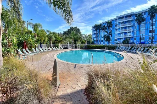 $1,450 | 3315 58th Avenue South, Unit 615, St. Petersburg, FL 33712