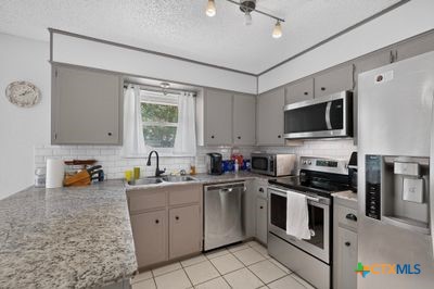 1908 Kenyon Street Killeen, TX 76543 - Photo 9 of 27 Kitchen