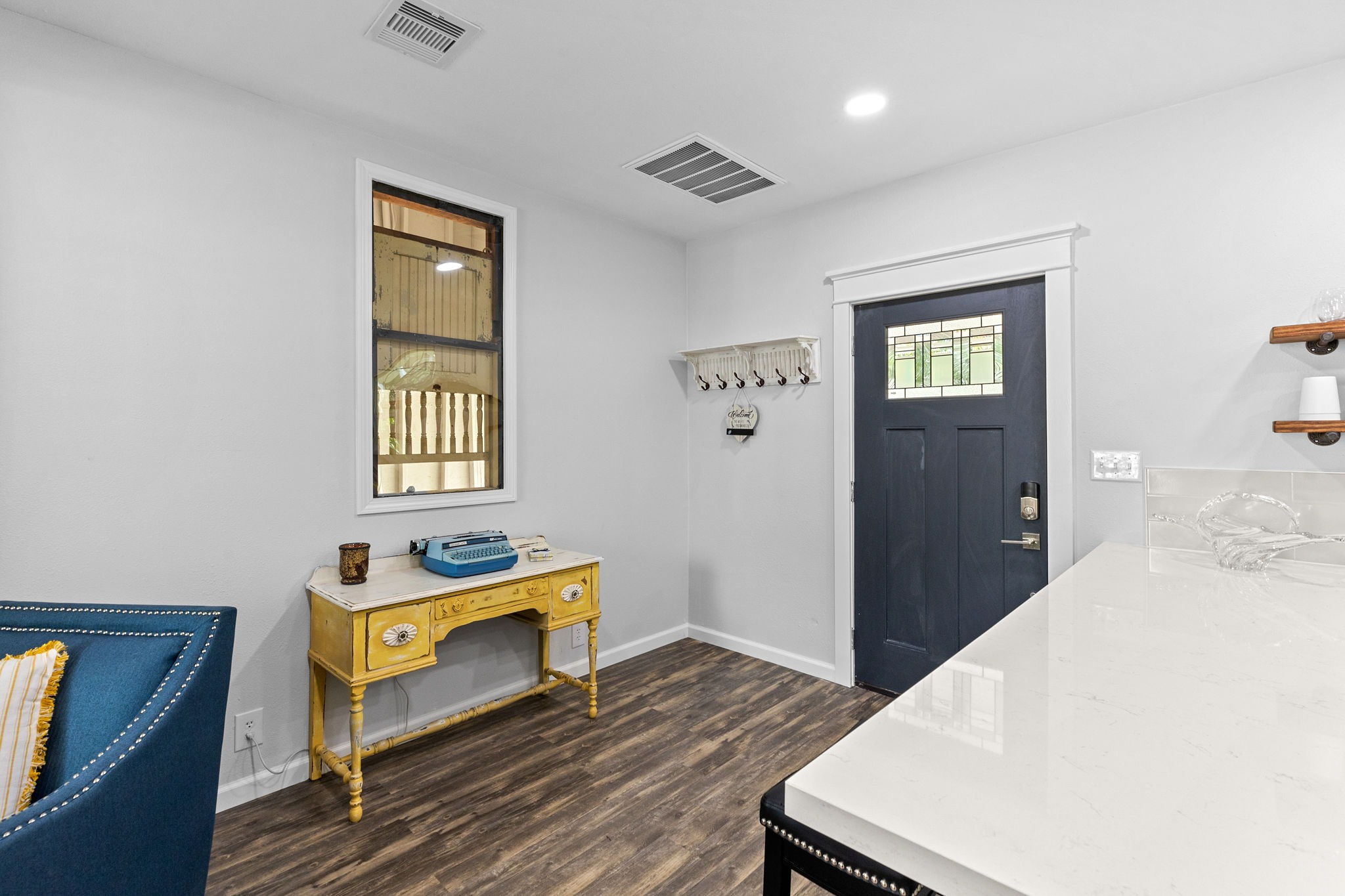 412 Waco Avenue League City, TX 77573 - Photo 5 of 28 a bedroom with a bed and a window