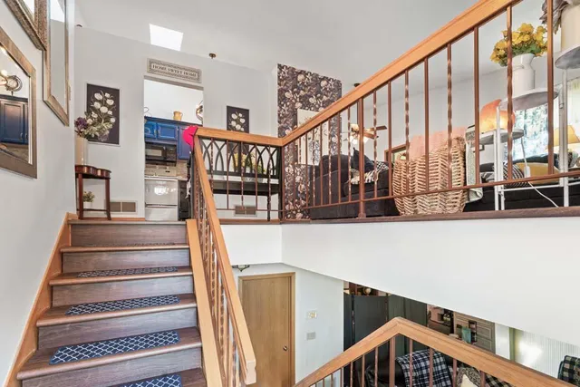 $289,000 | 6913 Sherwood Road, Woodbury, MN 55125