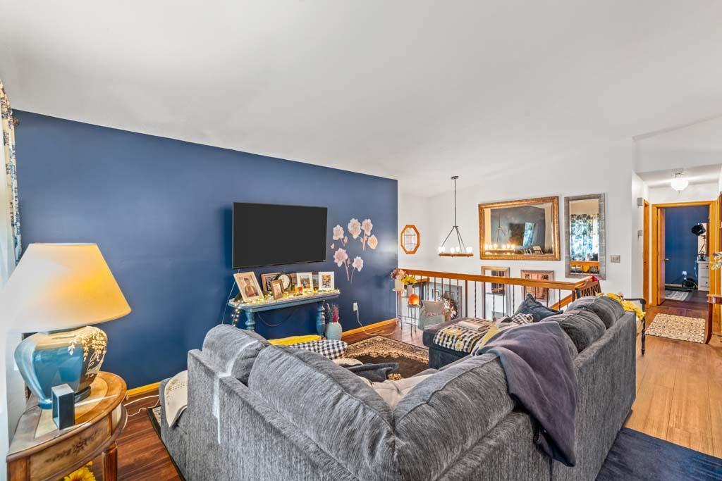 6913 Sherwood Road Woodbury, MN 55125 - Photo 6 of 27