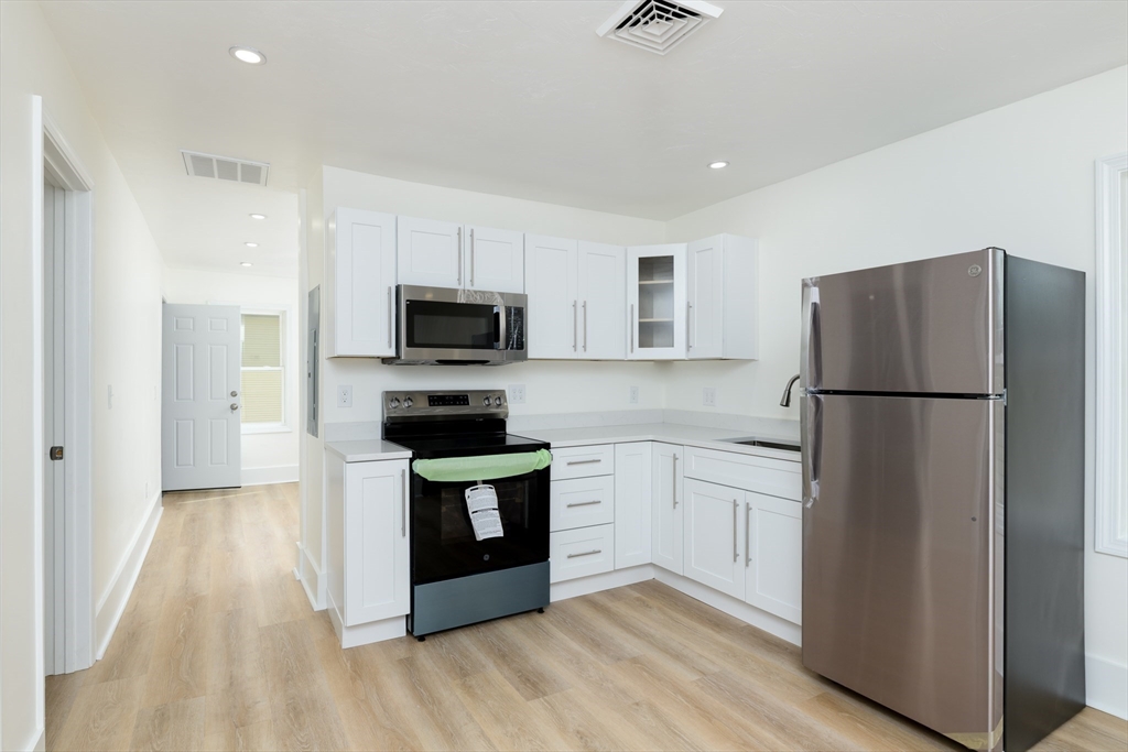 48 Esther Street Worcester, MA 01607 - Photo 21 of 29