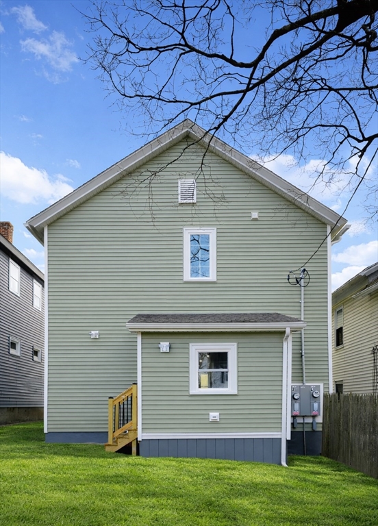 48 Esther Street Worcester, MA 01607 - Photo 4 of 29