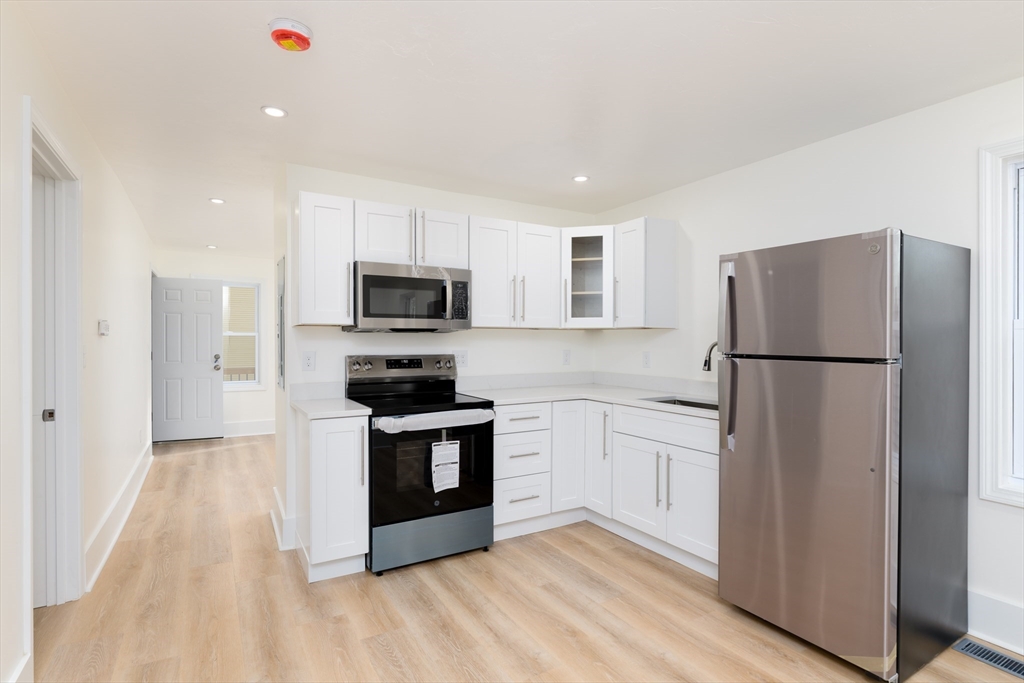 48 Esther Street Worcester, MA 01607 - Photo 9 of 29