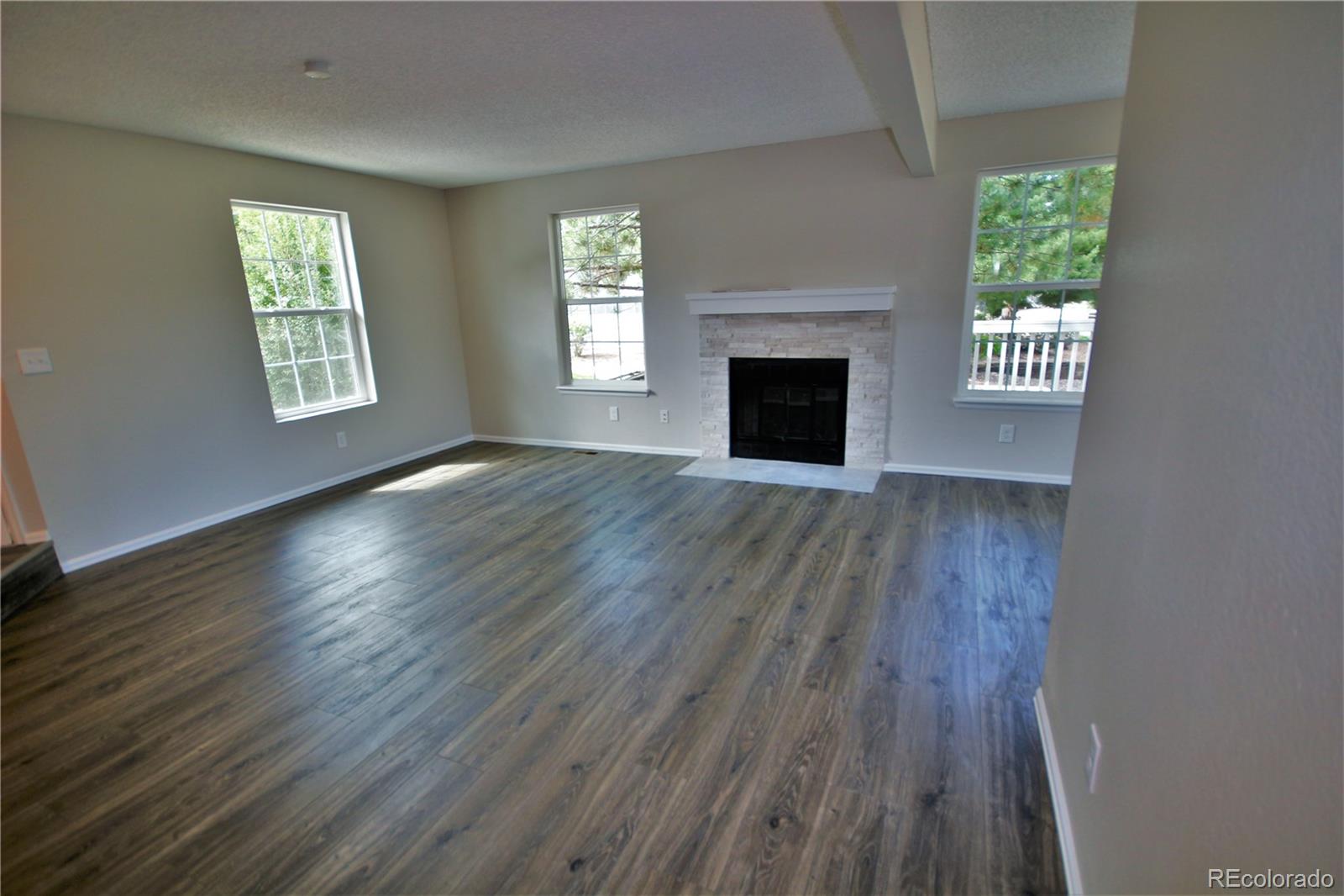 4105 South Rifle Way Aurora, CO 80013 - Photo 4 of 19 Gallery Image 4