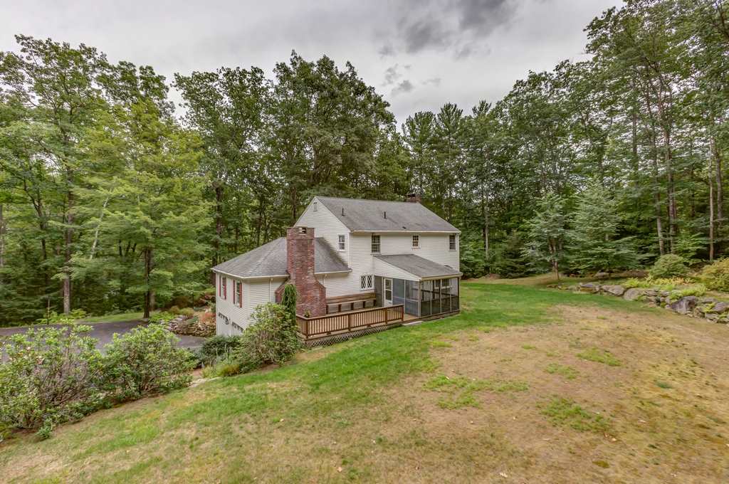 20 Greenbriar Lane Amherst, NH 03031 - Photo 35 of 40