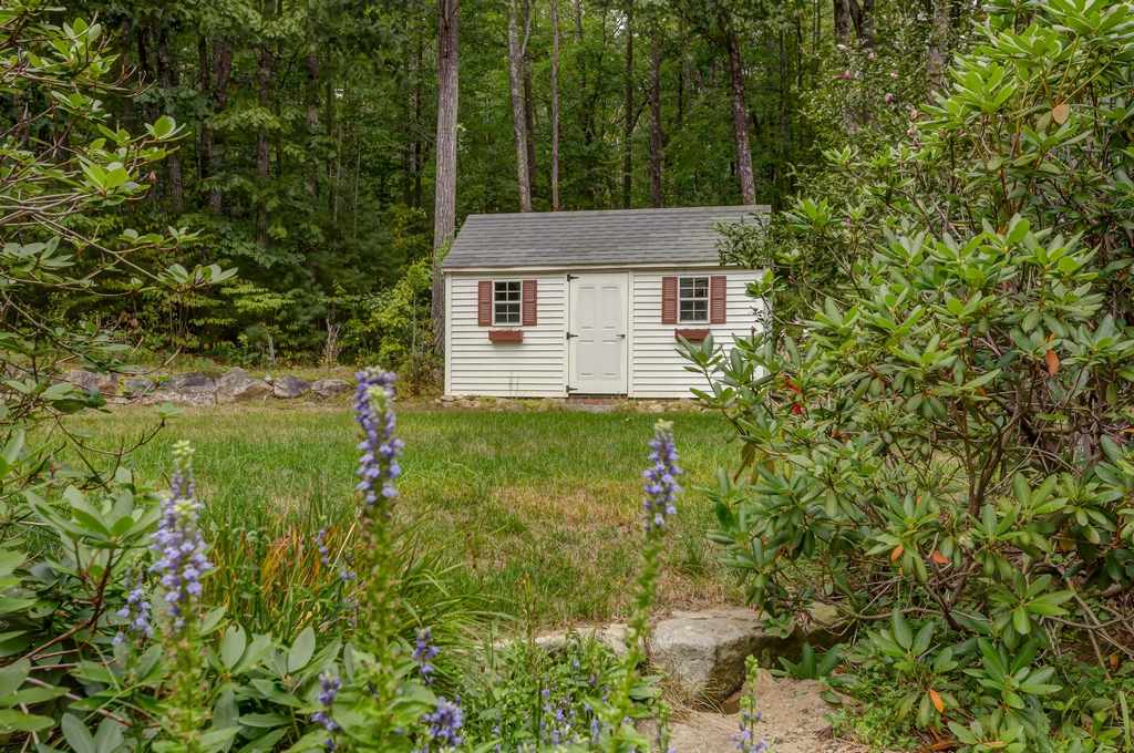 20 Greenbriar Lane Amherst, NH 03031 - Photo 37 of 40