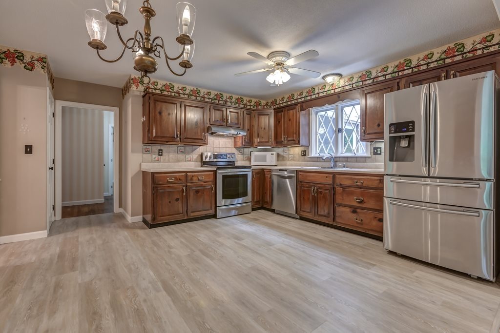 20 Greenbriar Lane Amherst, NH 03031 - Photo 7 of 40
