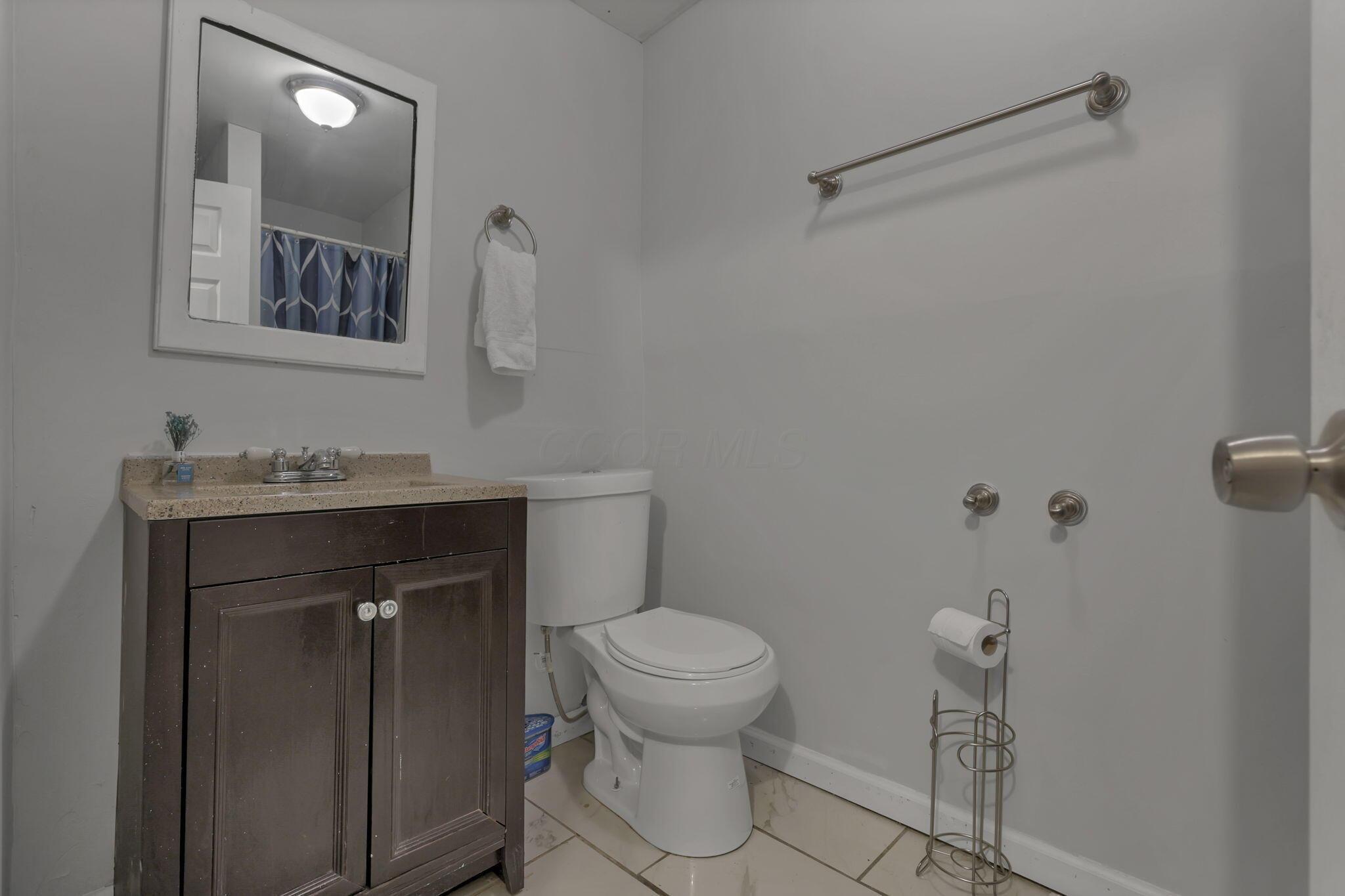 5667 Roche Drive Columbus, OH 43229 - Photo 28 of 36