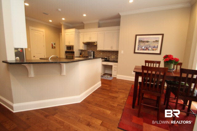 7640 Aikin Court Daphne, AL 36527 - Photo 10 of 29 Kitchen/Breakfast