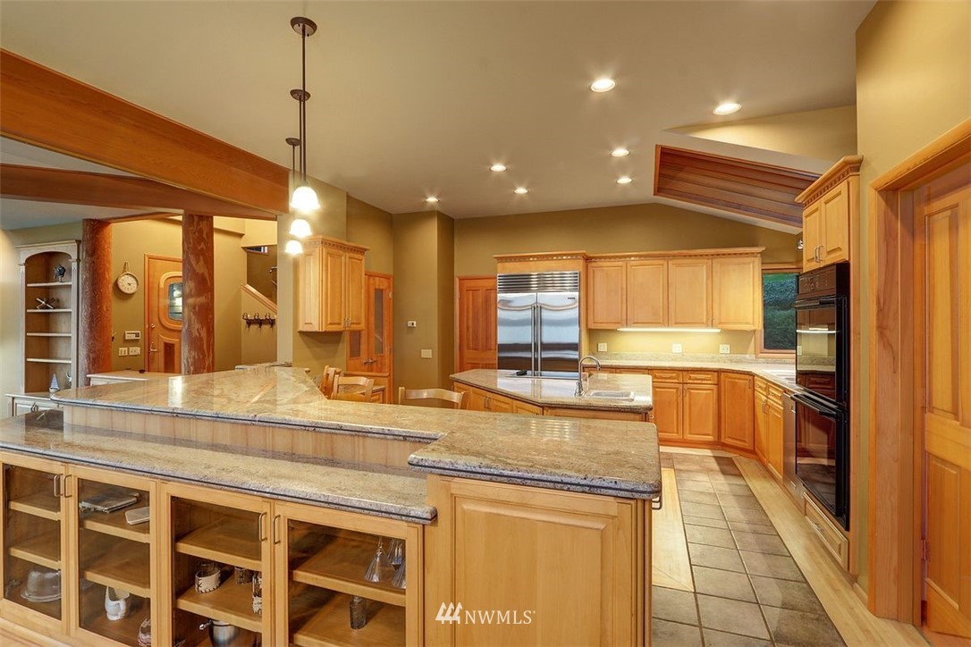 12660 Cunliffe Road Southwest Vashon, WA 98070 - Photo 13 of 34 Gallery Image 13