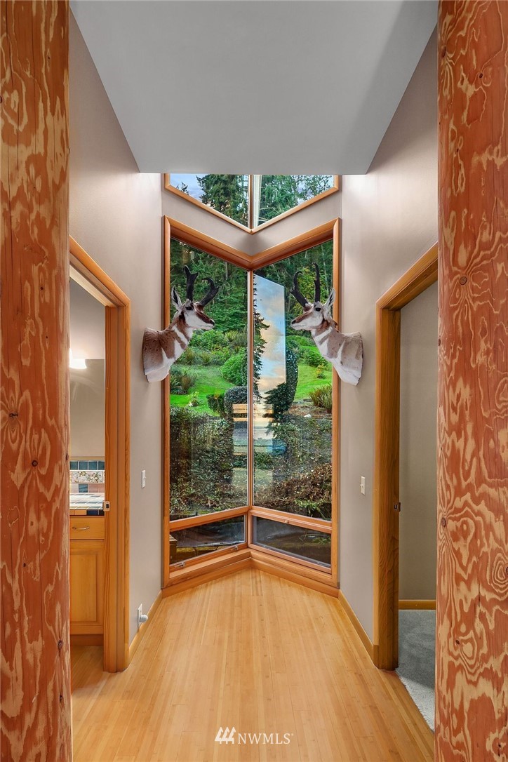 12660 Cunliffe Road Southwest Vashon, WA 98070 - Photo 19 of 34 Gallery Image 19