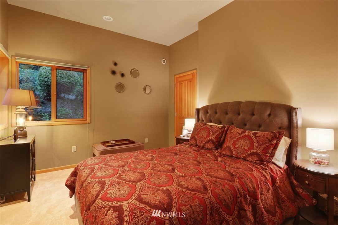 12660 Cunliffe Road Southwest Vashon, WA 98070 - Photo 23 of 34 Gallery Image 23