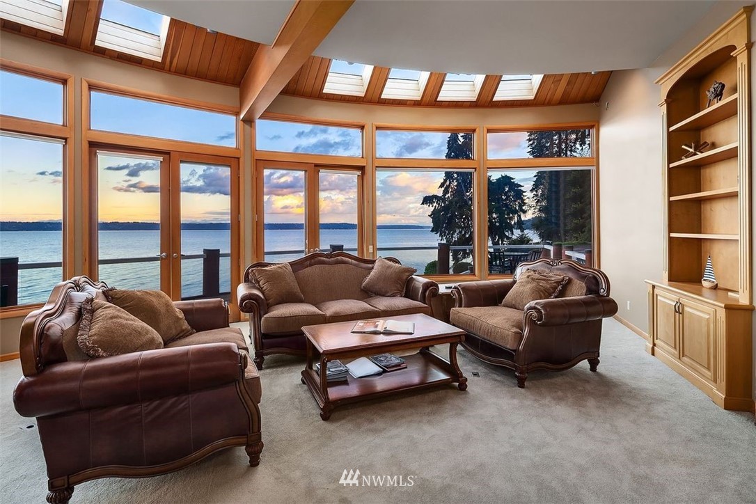 12660 Cunliffe Road Southwest Vashon, WA 98070 - Photo 7 of 34 Gallery Image 7