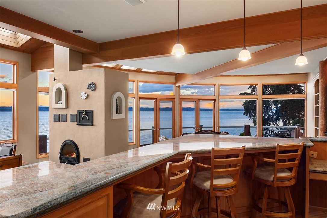 12660 Cunliffe Road Southwest Vashon, WA 98070 - Photo 10 of 34 Gallery Image 10