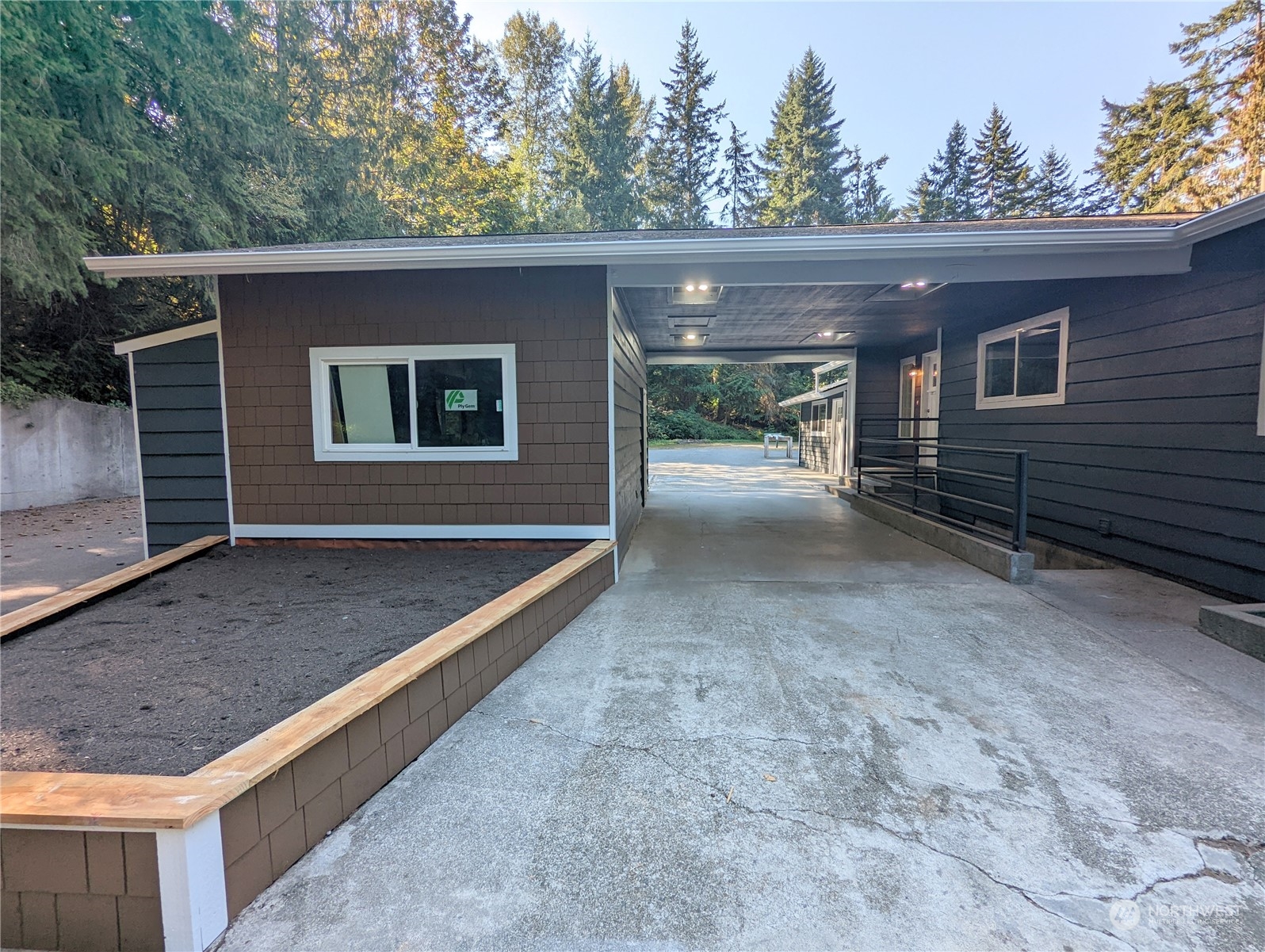 2273 Black Diamond Road Port Angeles, WA 98363 - Photo 6 of 36 Gallery Image 6
