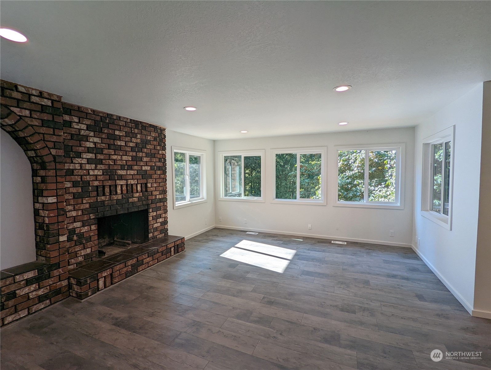 2273 Black Diamond Road Port Angeles, WA 98363 - Photo 8 of 36 Gallery Image 8