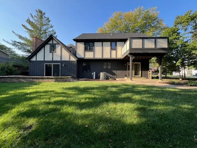 $589,000 | 2651 Yorkshire Drive, Lisle, IL 60532