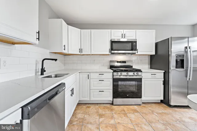 $238,999 | 1239 Lake Shore Drive, Camden, NJ 08104