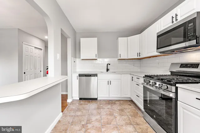 $238,999 | 1239 Lake Shore Drive, Camden, NJ 08104