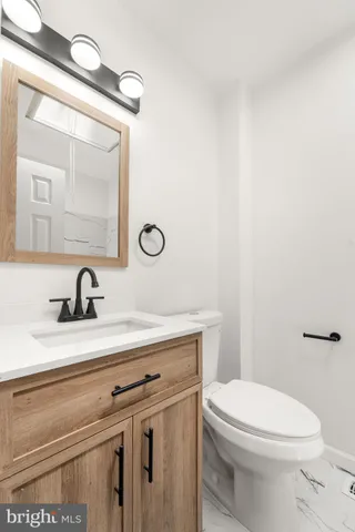 $238,999 | 1239 Lake Shore Drive, Camden, NJ 08104