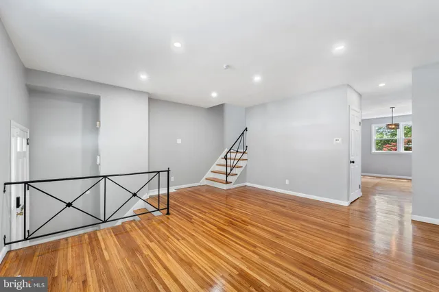 $238,999 | 1239 Lake Shore Drive, Camden, NJ 08104