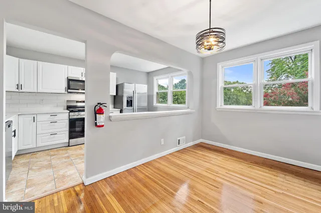 $238,999 | 1239 Lake Shore Drive, Camden, NJ 08104