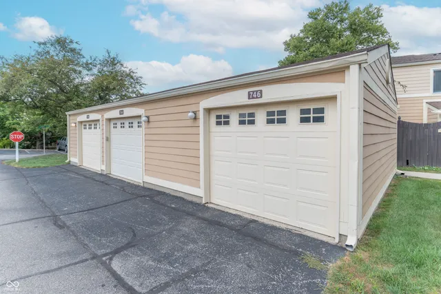 $185,000 | 748 Ironwood Drive, Avon, IN 46123