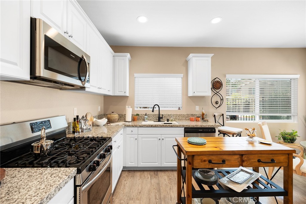 35366 White Camarillo Lane Fallbrook, CA 92028 - Photo 11 of 29