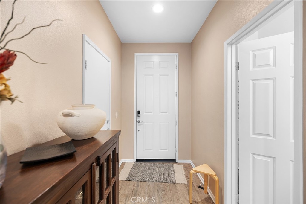 35366 White Camarillo Lane Fallbrook, CA 92028 - Photo 6 of 29