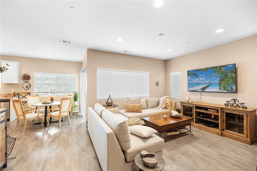 35366 White Camarillo Lane Fallbrook, CA 92028 - Photo 7 of 29