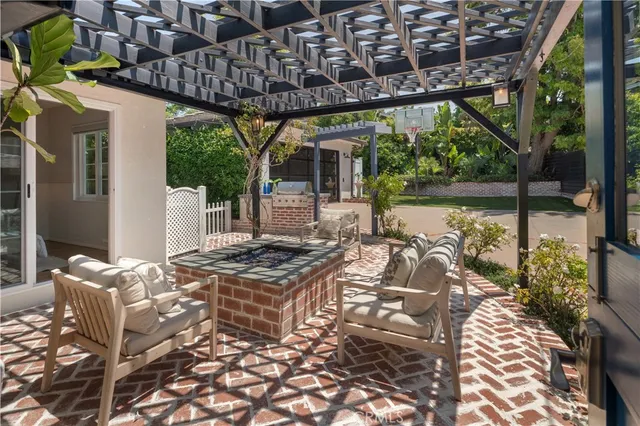 $1,950,000 | 2116 Palos Verdes Drive West, Palos Verdes Estates, CA 90274