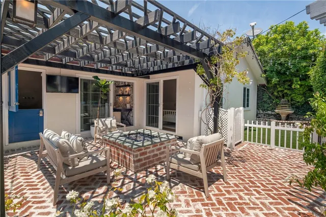 $1,950,000 | 2116 Palos Verdes Drive West, Palos Verdes Estates, CA 90274