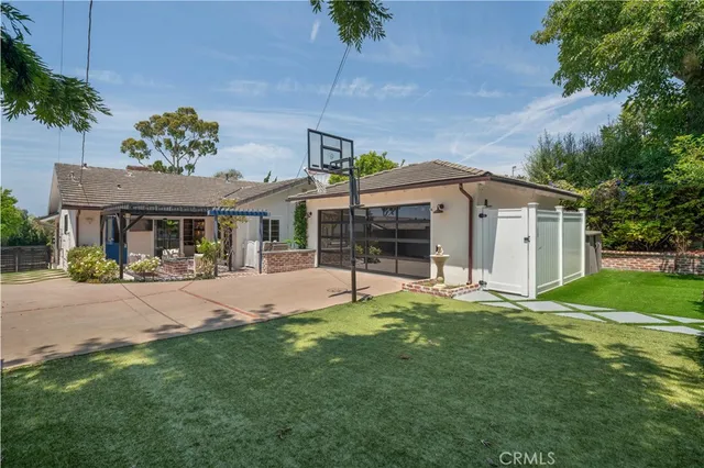 $1,950,000 | 2116 Palos Verdes Drive West, Palos Verdes Estates, CA 90274