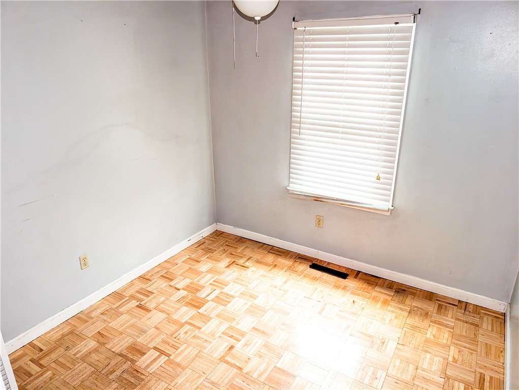 46 West Carpenter Street Pawtucket, RI 02860 - Photo 8 of 10