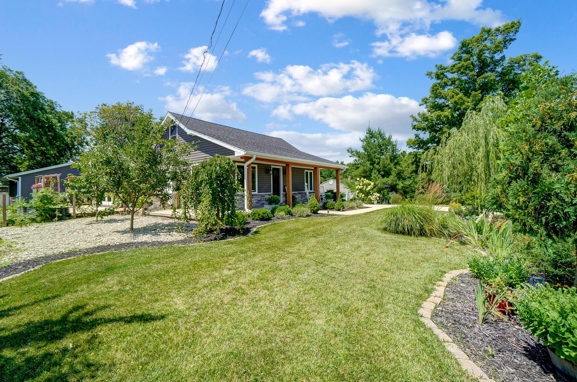 687 Shrine Road Springfield, OH 45504 - Photo 4 of 80 010