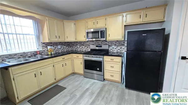 $335,000 | 18 Jazz Circle, Whitehall, PA 18052