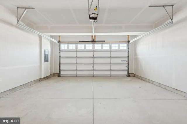 a view of a garage