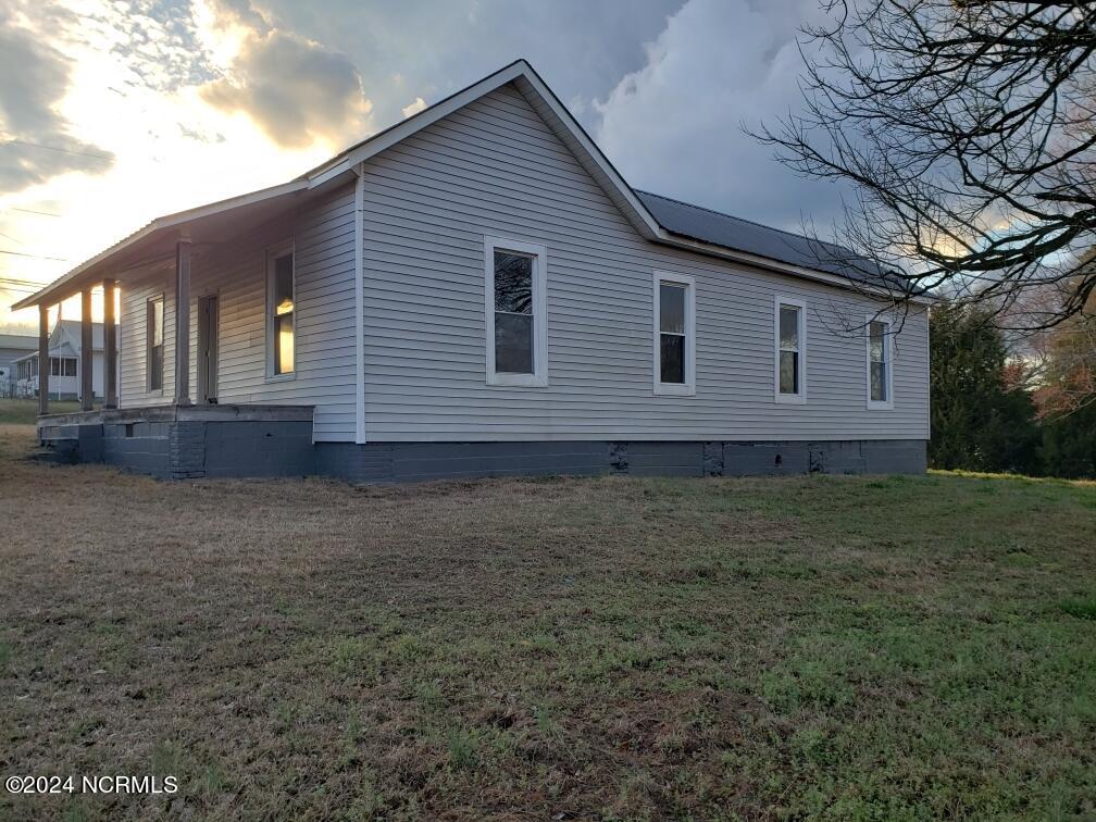 100 Spivey Street Rockingham, NC 28379 - Photo 5 of 17 100 spivey 7