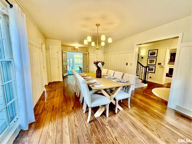 $385,000 | 71 Park Ln Drive, Galesburg, IL 61401