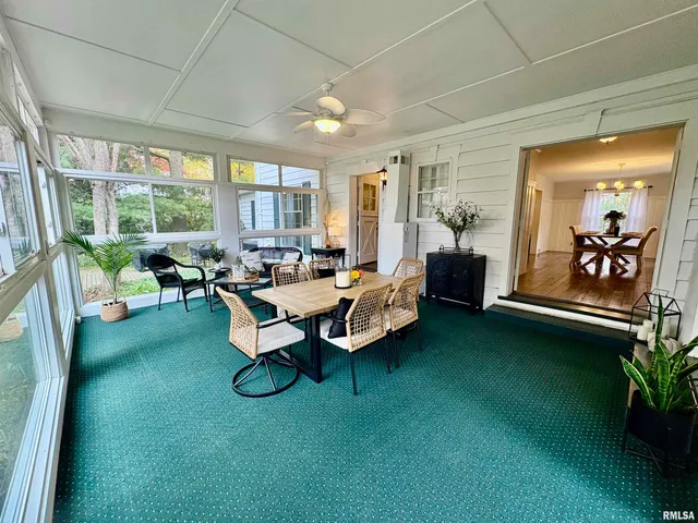 $385,000 | 71 Park Ln Drive, Galesburg, IL 61401