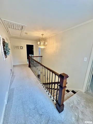 $385,000 | 71 Park Ln Drive, Galesburg, IL 61401