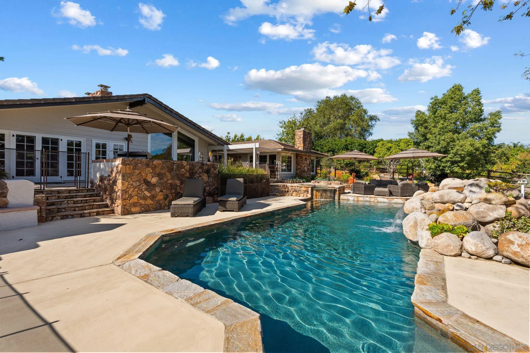 8 Country Glen Road Fallbrook, CA 92028 - Photo 21 of 32