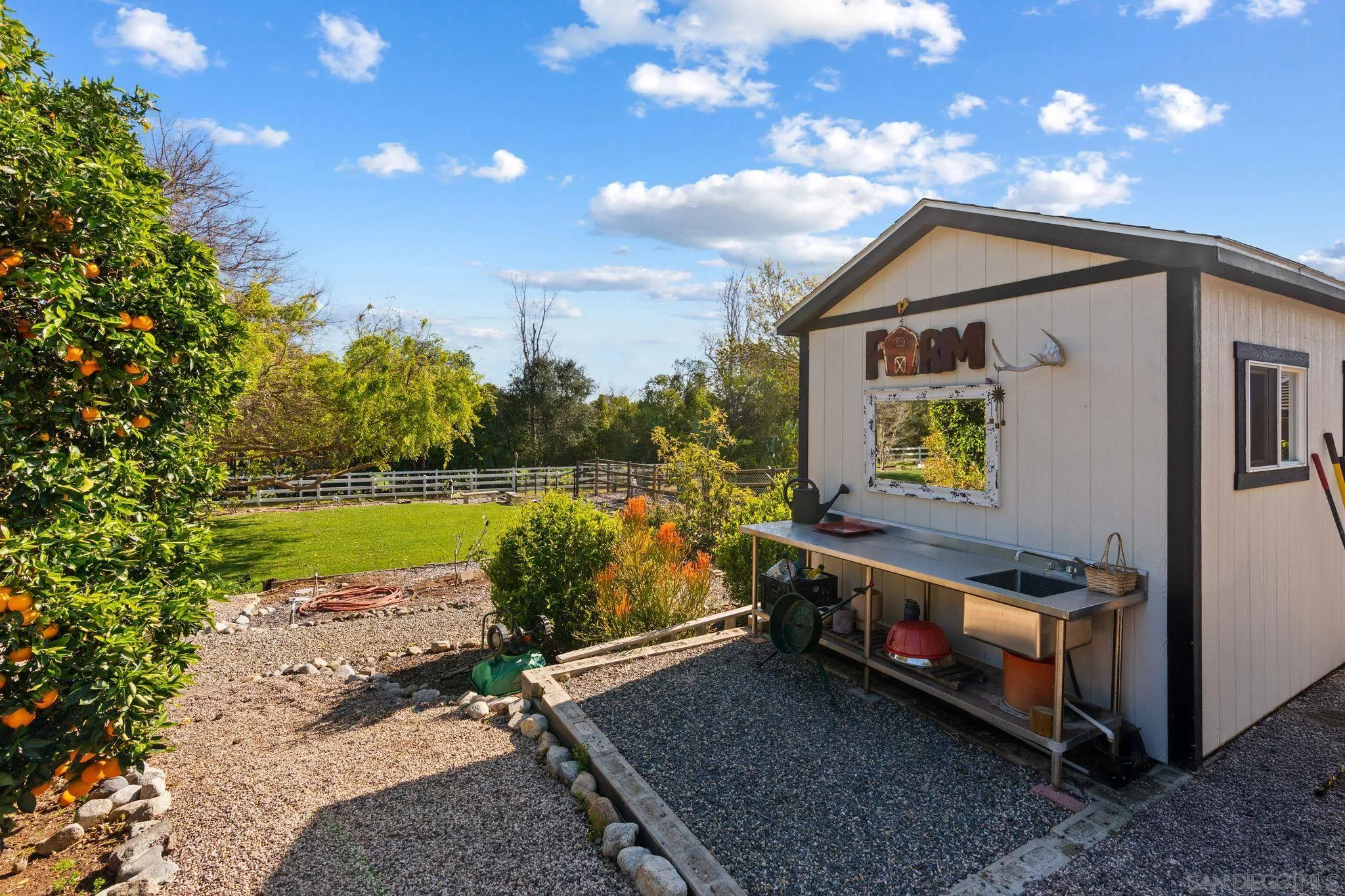 8 Country Glen Road Fallbrook, CA 92028 - Photo 22 of 32