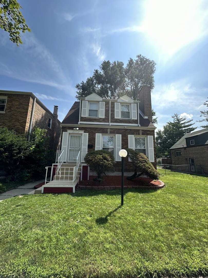 8209 South Prairie Avenue Chicago, IL 60619 - Photo 1 of 1